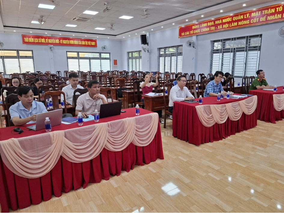 Xã Hòa Phú tham gia hội nghị trực tuyến tập huấn nghiệp vụ công tác bầu cử cho cán bộ công chức tham gia công tác bầu cử, thành viên các ban bầu cử trên địa bàn xã Hòa Phú, nhiệm kỳ 2026-2031