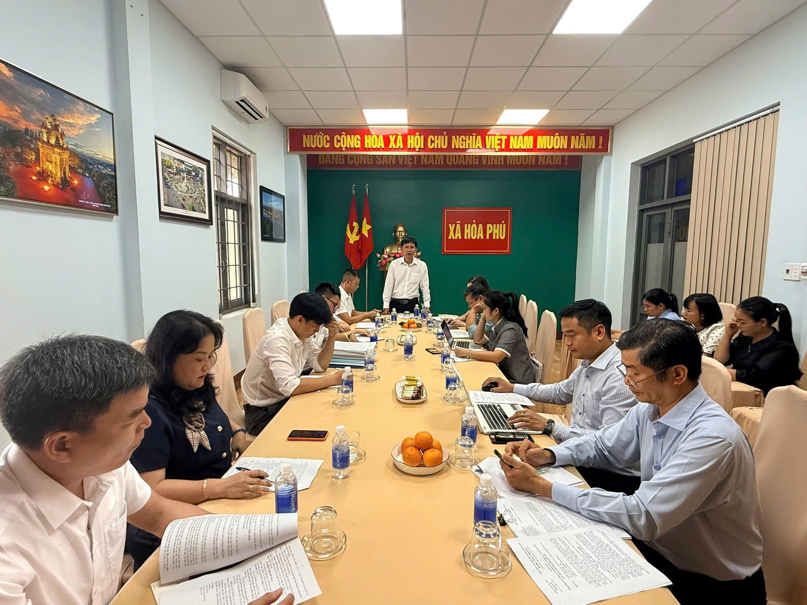 Đoàn công tác của Cục Quản lý Y, Dược cổ truyền – Bộ Y tế làm việc tại xã Hòa Phú