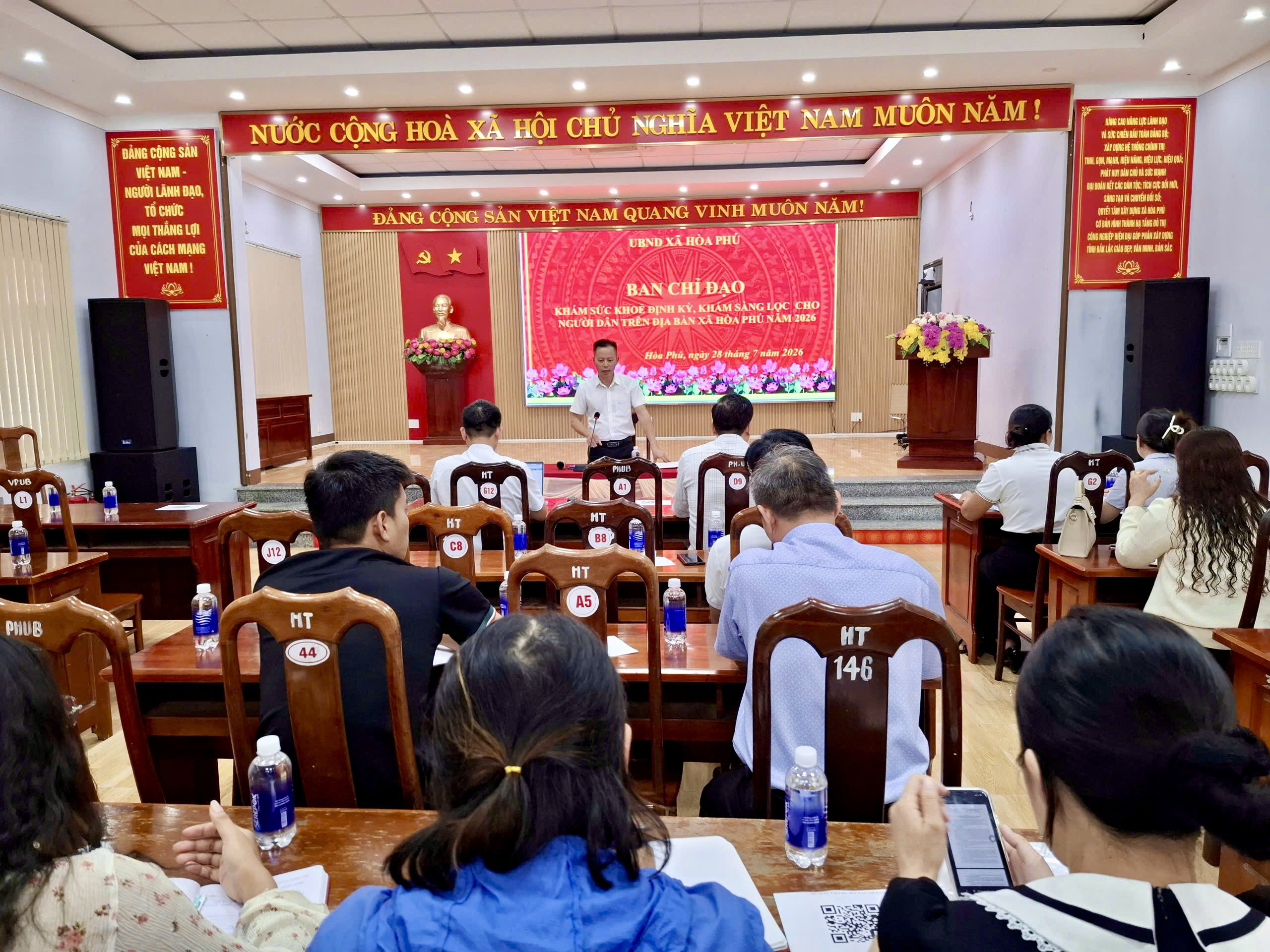 UBND xã Hòa Phú họp Ban Chỉ đạo khám sức khỏe định kỳ, khám sàng lọc cho người dân năm 2026