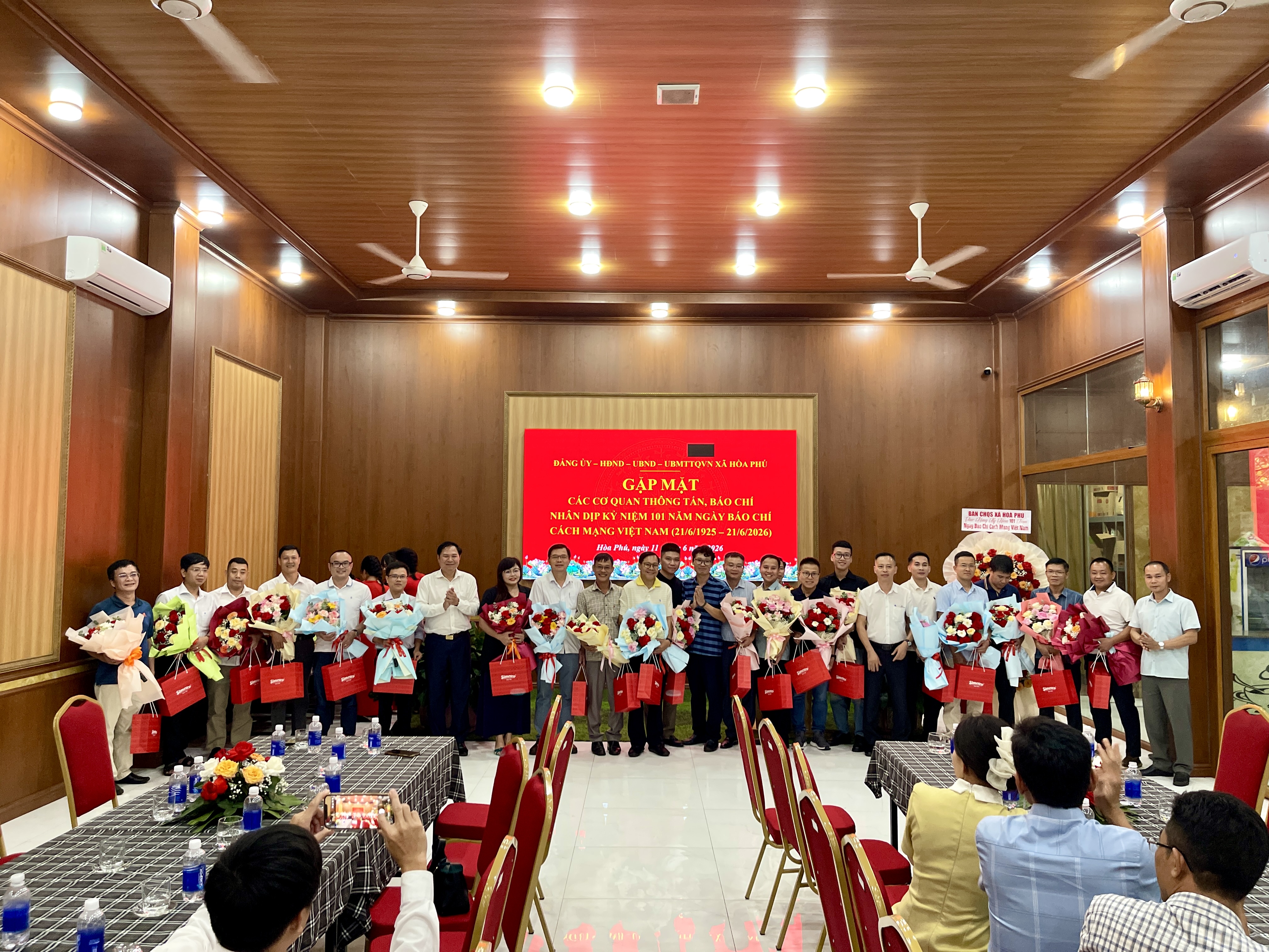 Gặp mặt kỷ niệm Ngày Báo chí Cách mạng Việt Nam