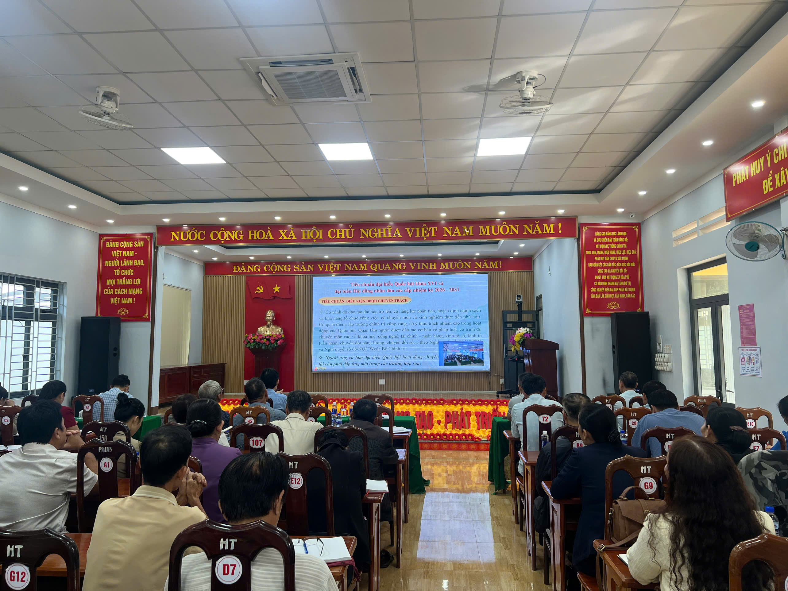 z7225690434759_b621da9dcc00d7371335847ff912c5dc