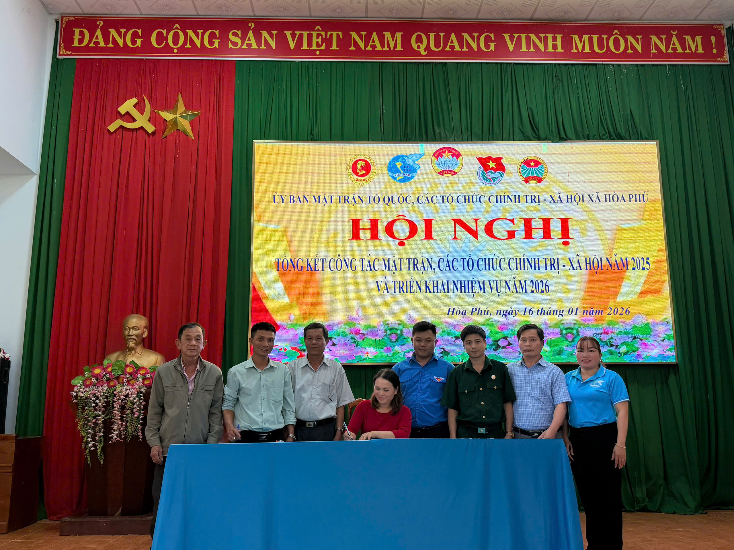 z7437287048437_85d5ae7f8fe4f56576b6de5da805a7f1